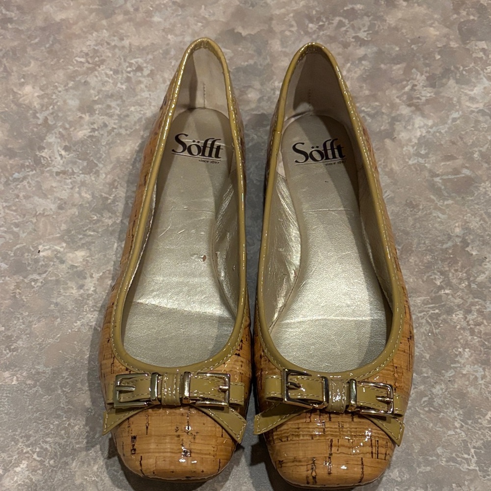 Sofft Tan Patent Ballet Flats with Bow